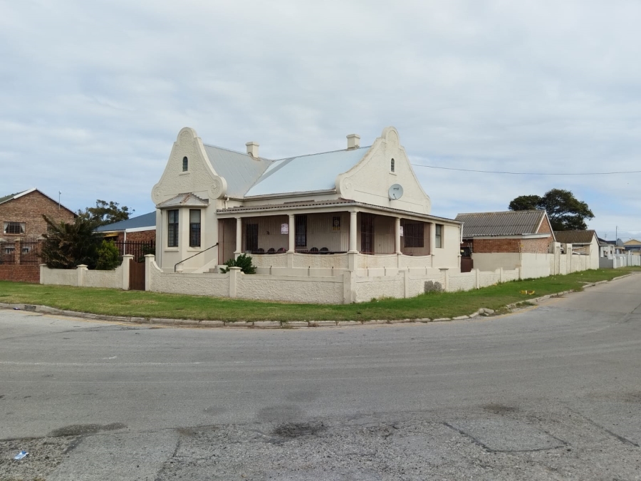 3 Bedroom Property for Sale in Swartkops Eastern Cape